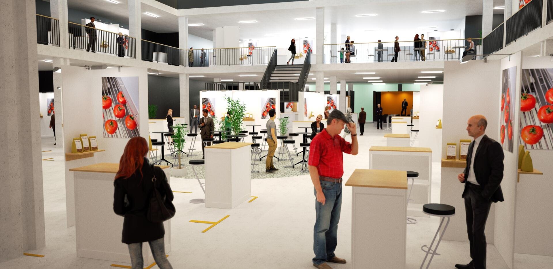 Eine geräumige, moderne Ausstellungshalle, in der sich die Menschen mischen, in der Tomaten ausgestellt sind und in der es Stehtische mit Hockern gibt. Eine Treppe führt zu einer oberen Ebene mit mehr Menschen und Auslagen. Die Atmosphäre ist hell und offen.