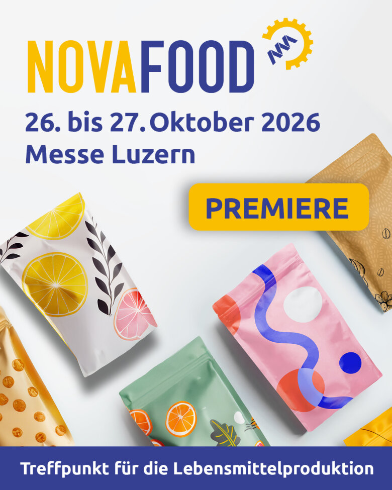 Unter einem Werbetext für NOVAFOOD, eine Veranstaltung, die vom 26. bis 27. Oktober 2026 in der Messe Luzern stattfindet, sind bunte Lebensmittelbeutel mit verschiedenen Mustern abgebildet. Die Begriffe „PREMIERE“ und „Treffpunkt für die Lebensmittelproduktion“ sind hervorgehoben.